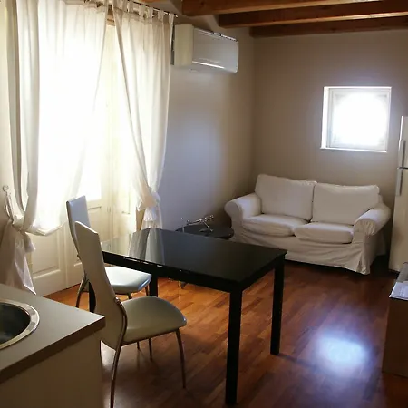 ホテル La Via Della Giudecca 3*