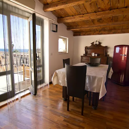 La Via Della Giudecca 3* シラクーサ